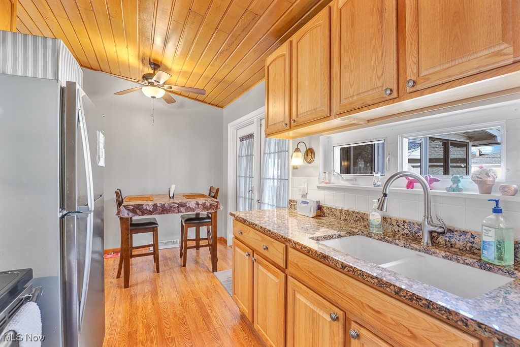 6298 Elmdale Road, Brook Park, Ohio image 7