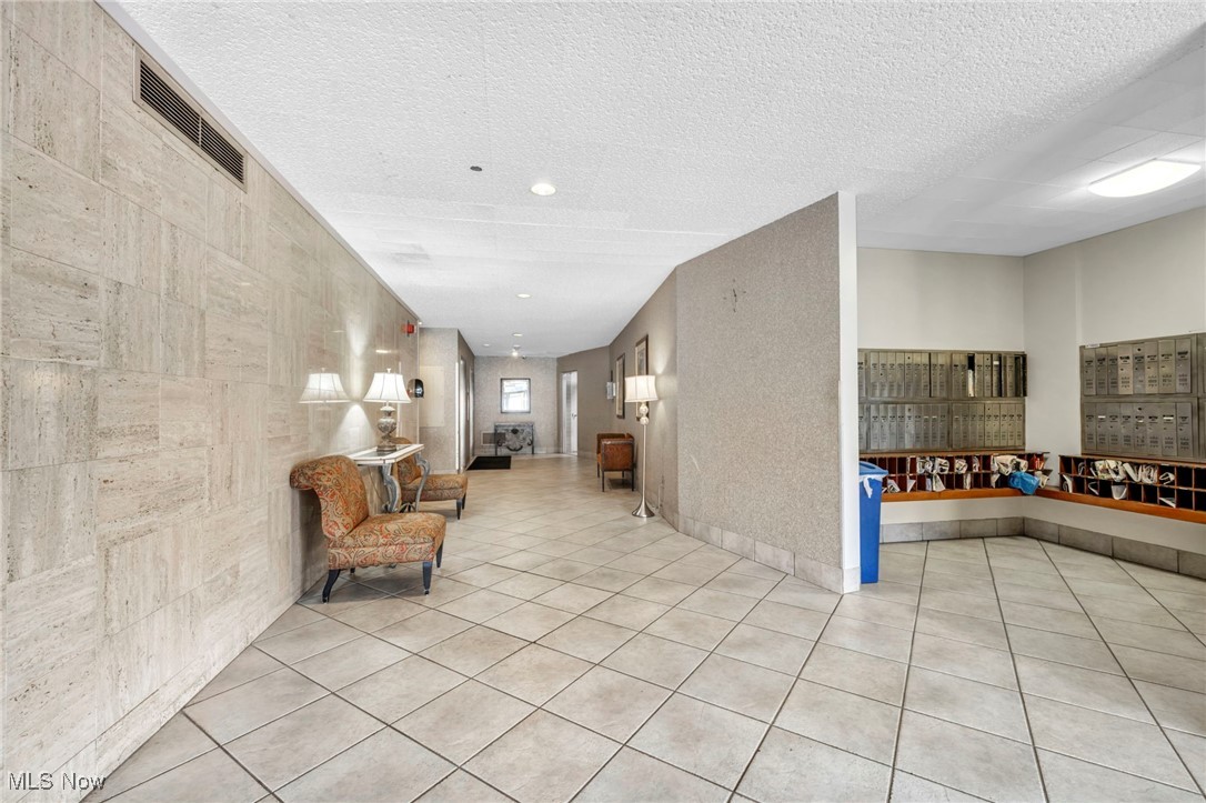 12520 Edgewater Drive #1107, Lakewood, Ohio image 3
