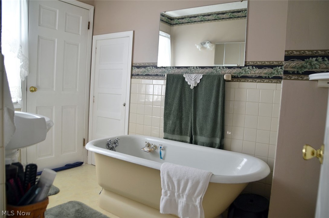 Lake View Park Realty Allotment - Residential