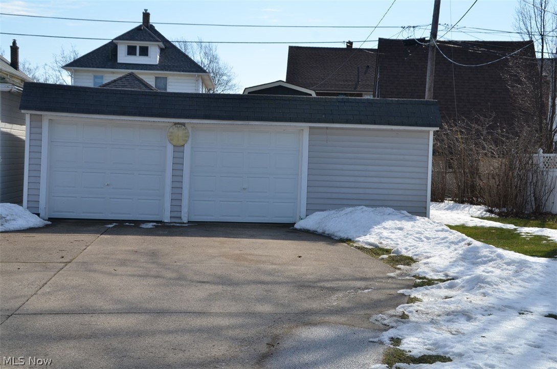 Lake View Park Realty Allotment - Residential