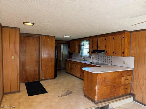 Tiny photo for 4900 Wiseland Avenue SE, Canton, OH 44707 (MLS # 5237438)