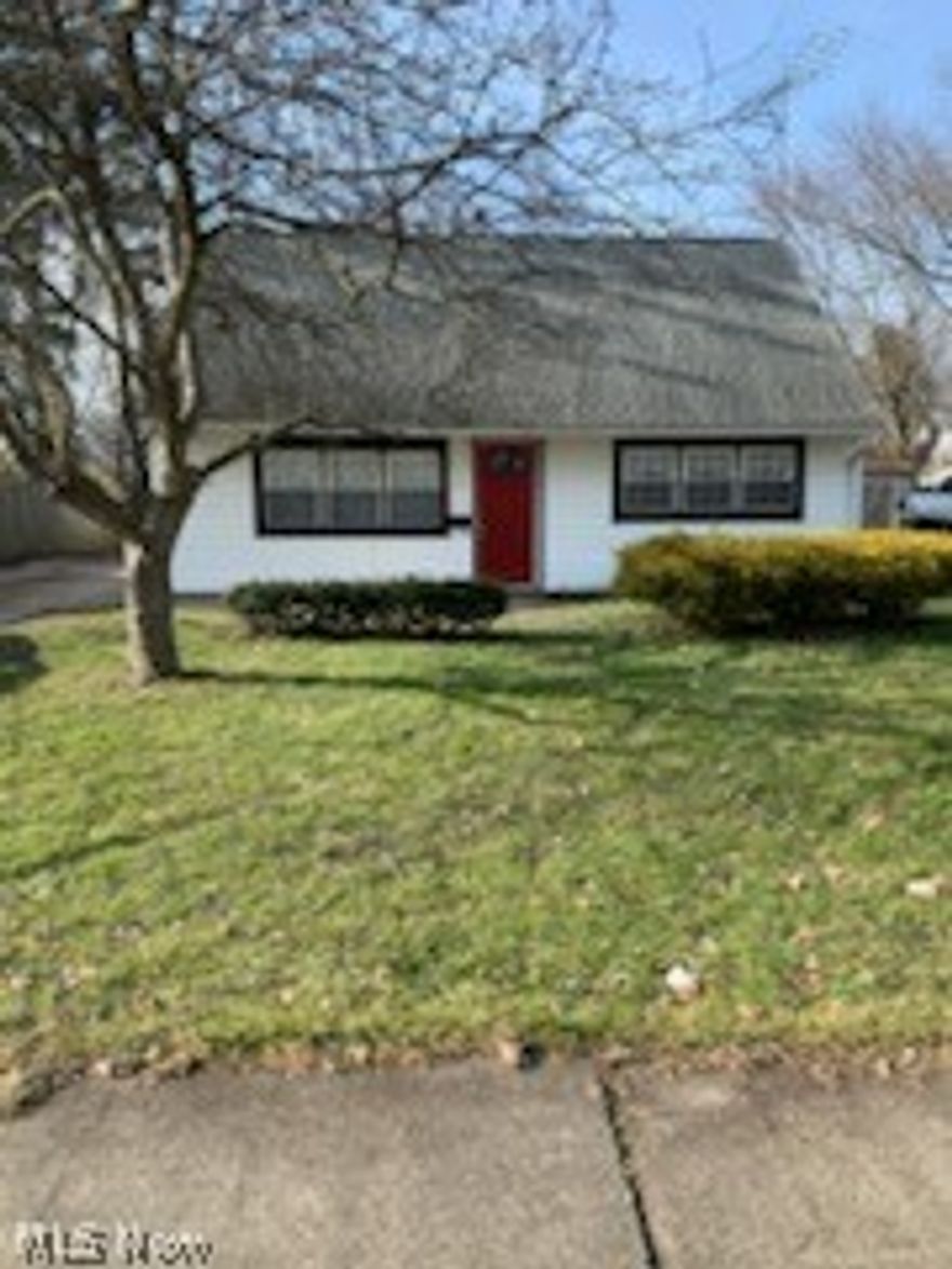 Well maintained Cape Cod 10x16 Family Room or it could be a Dining Room. Nice kitchen, inside laundry, living room, aluminum siding, shed and 1 car garage. Tenant to pay all utilities and maintain yard. Tenants are encouraged to obtain rental insurance.