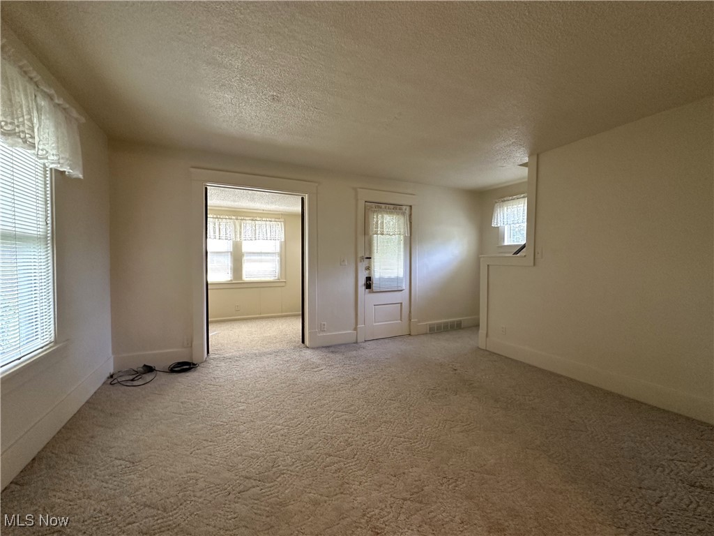 4759 Damon Avenue, Warren, Ohio image 3