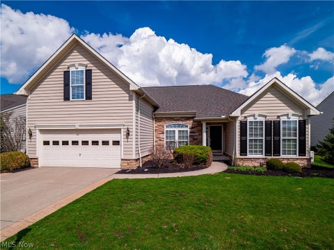 Photo for 39206 Courseview Drive