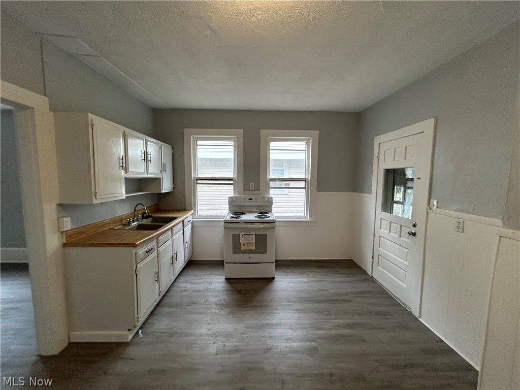 Curtiss Meyer & Holmdens Allo - Residential Lease