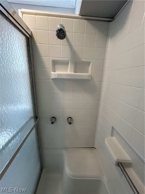 Curtiss Meyer & Holmdens Allo - Residential Lease