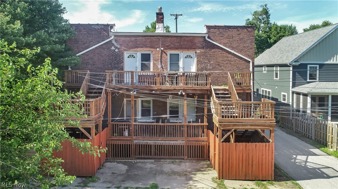 Gordon Square - Residential Income