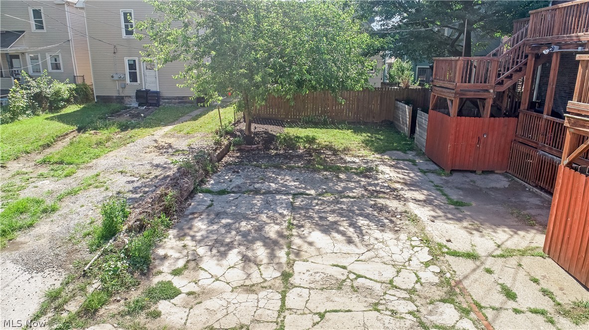 Gordon Square - Residential Income