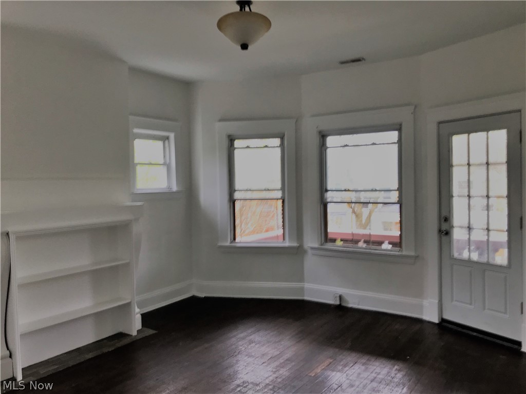 Gordon Square - Residential Income