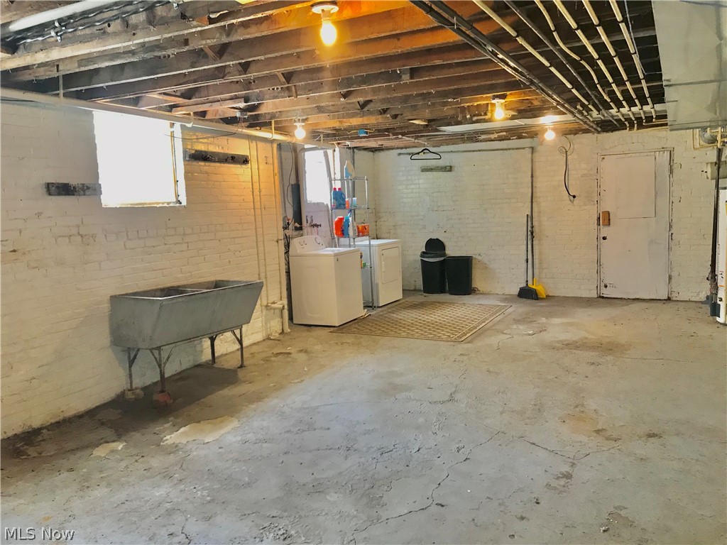 Gordon Square - Residential Income