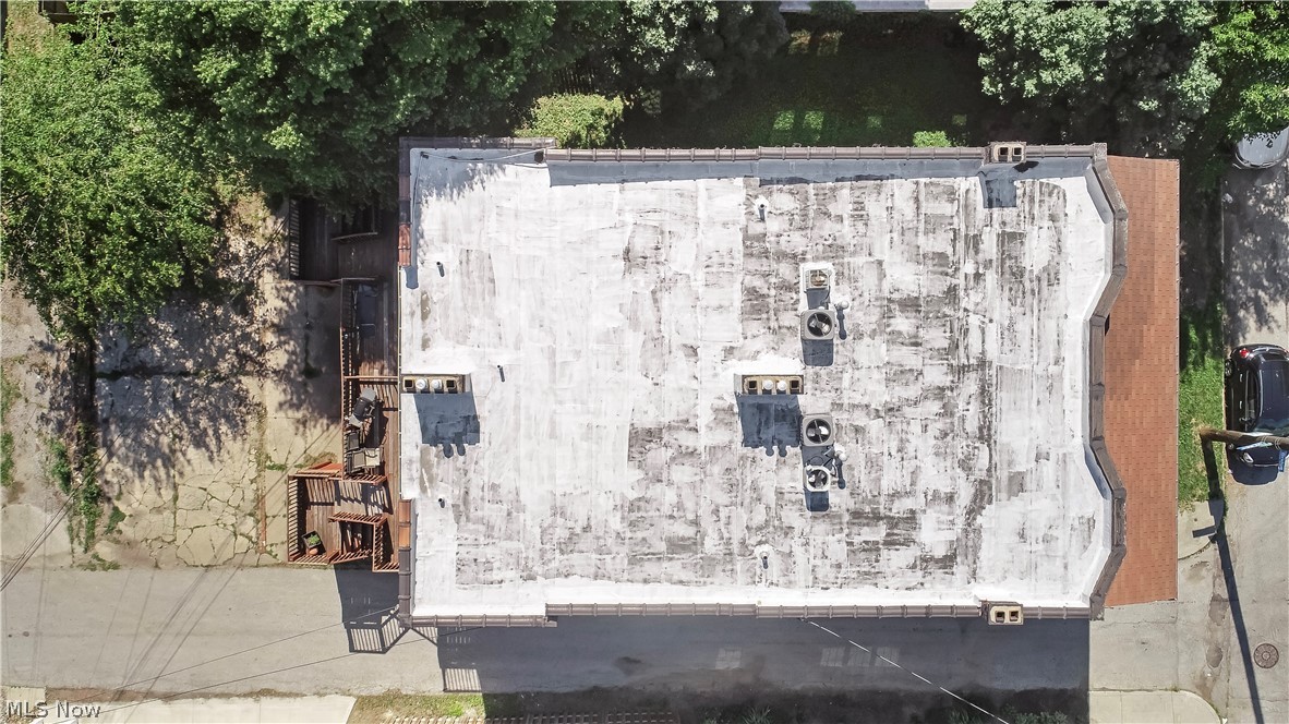 Gordon Square - Residential Income