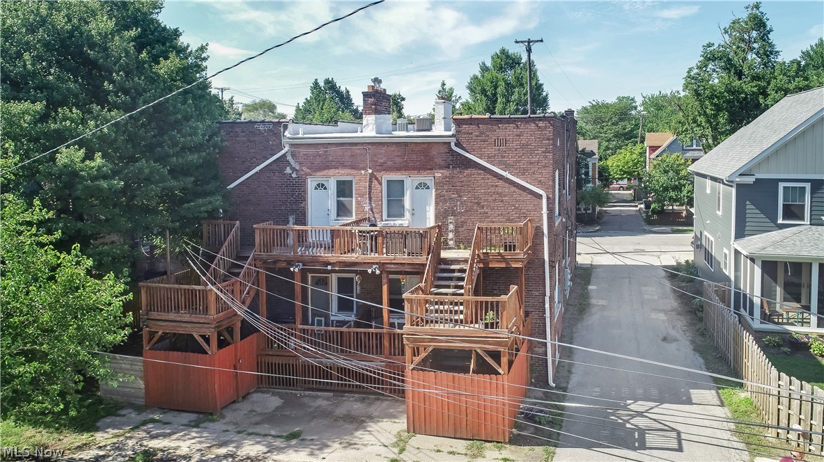 Gordon Square - Residential Income