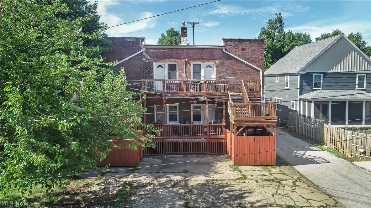 Gordon Square - Residential Income