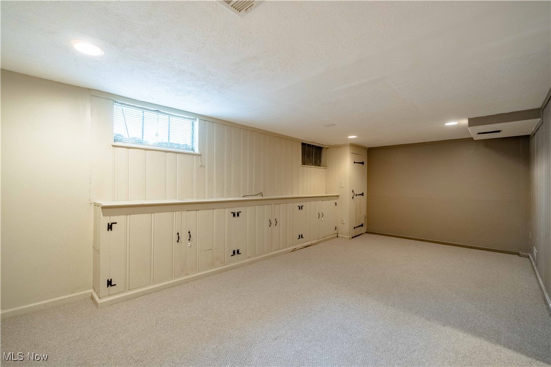 908 Bennington Avenue, Massillon, Ohio image 23