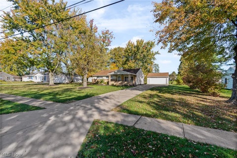 Tiny photo for 1637 Ridgewood Court, Twinsburg, OH 44087 (MLS # 5253127)