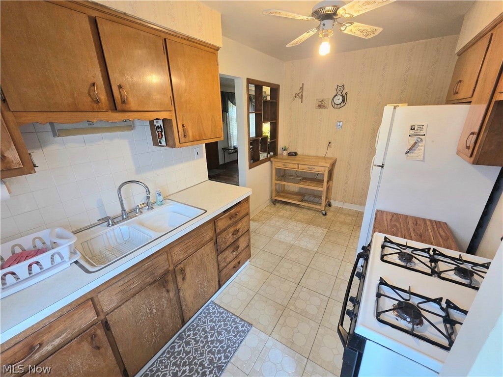 6040 W 54th Street