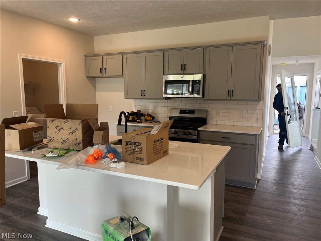 Summit at Forest Lakes - Residential