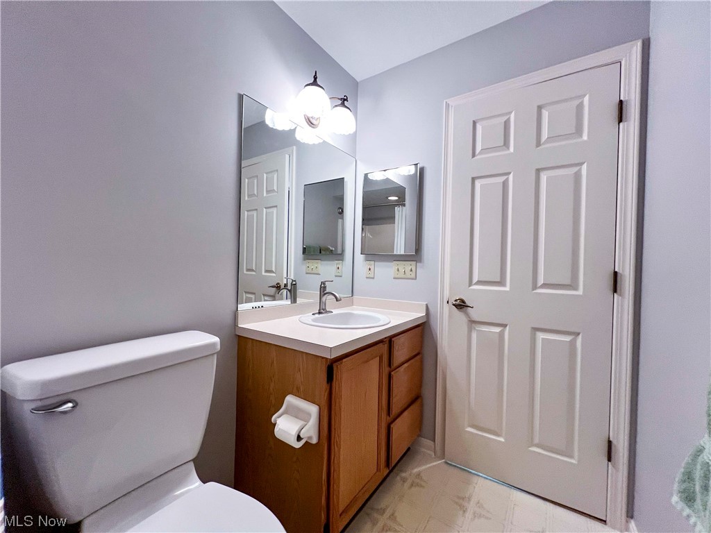 Abington Square Condo - Residential