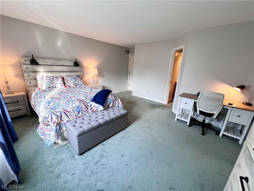 Abington Square Condo - Residential