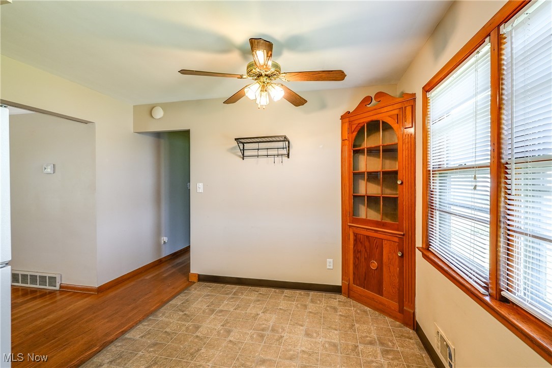 3360 Hilltop Drive, Parma, Ohio image 13