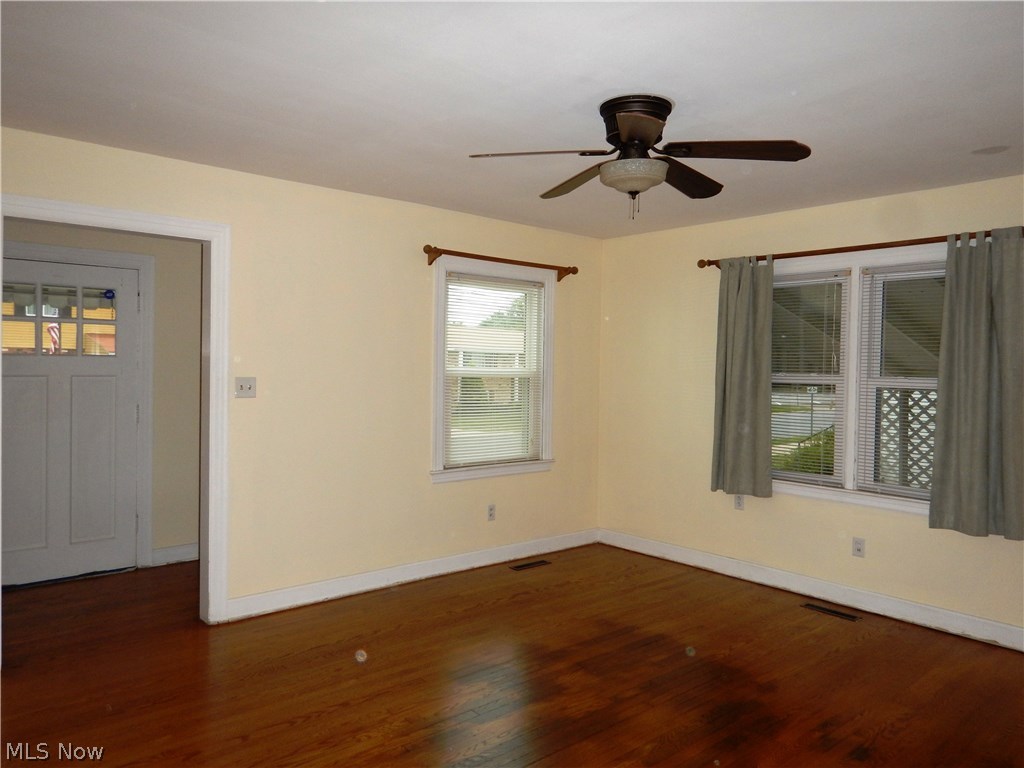 Rr Debussey Neale View Ad - Residential