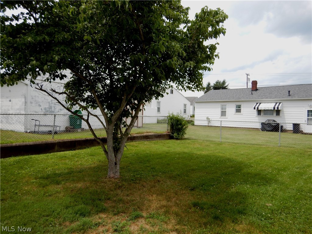 Rr Debussey Neale View Ad - Residential