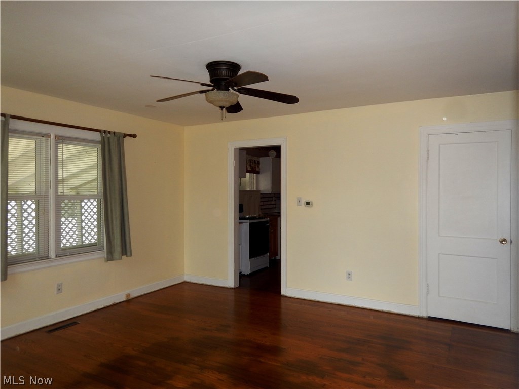 Rr Debussey Neale View Ad - Residential