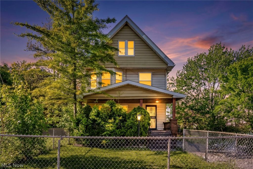 Photo of 12015 Osceola Avenue, Cleveland, OH 44108 (MLS # 5210639)