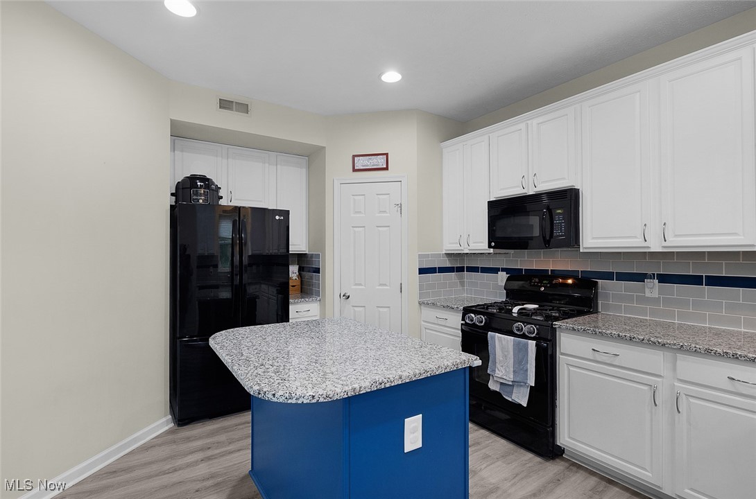 Meadow Lakes - Residential