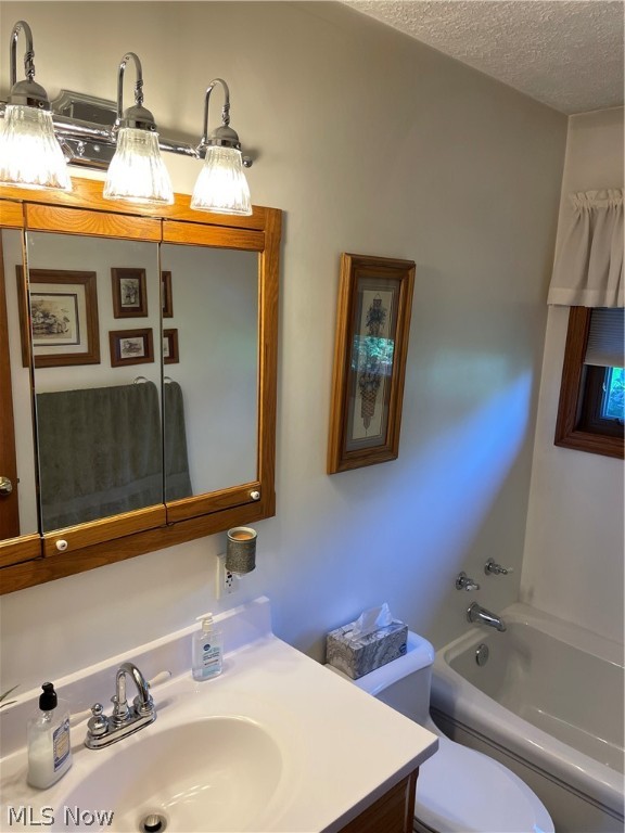 Amherst Knolls - Residential