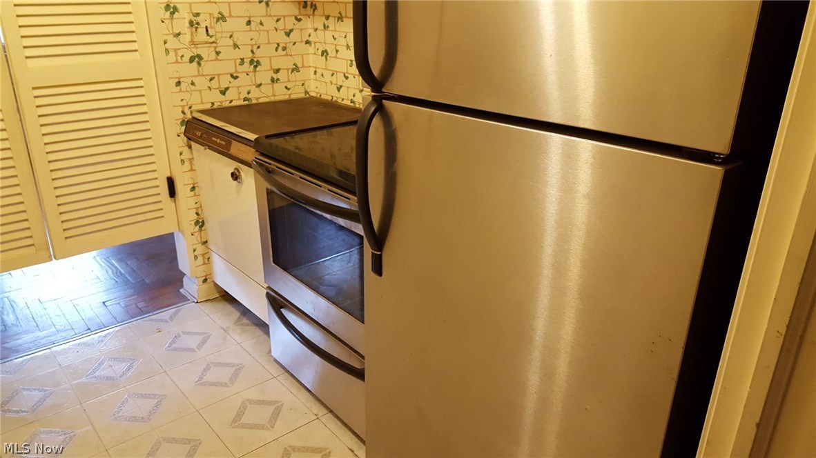 Leeland Condo - Residential
