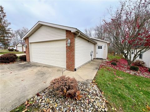 Condo For Sale - 406 Orchard Hill<br/> Columbiana County, Leetonia, OH 44431