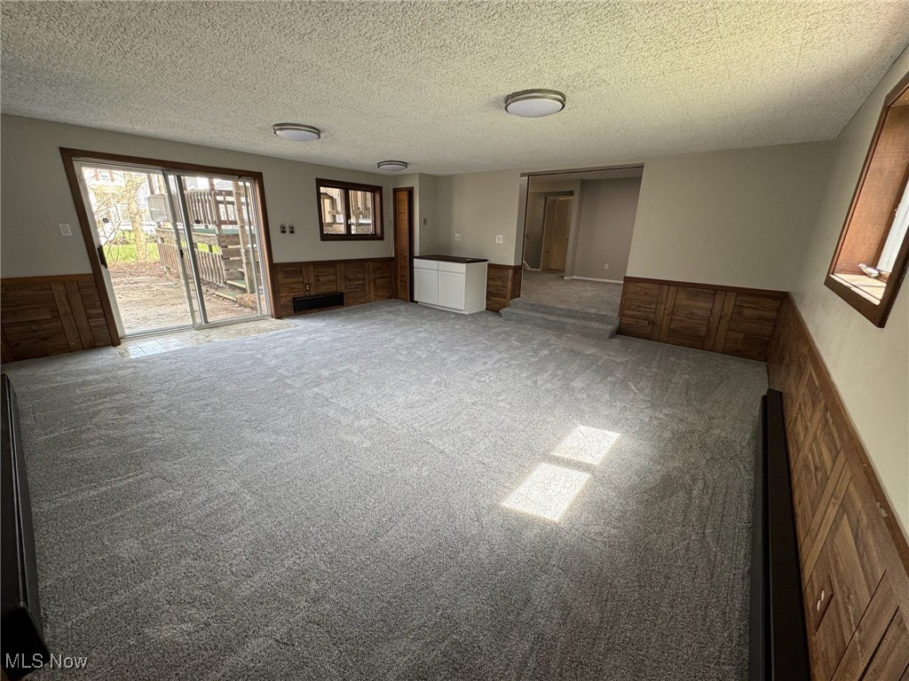 Meadowbrook Lake - Residential Lease