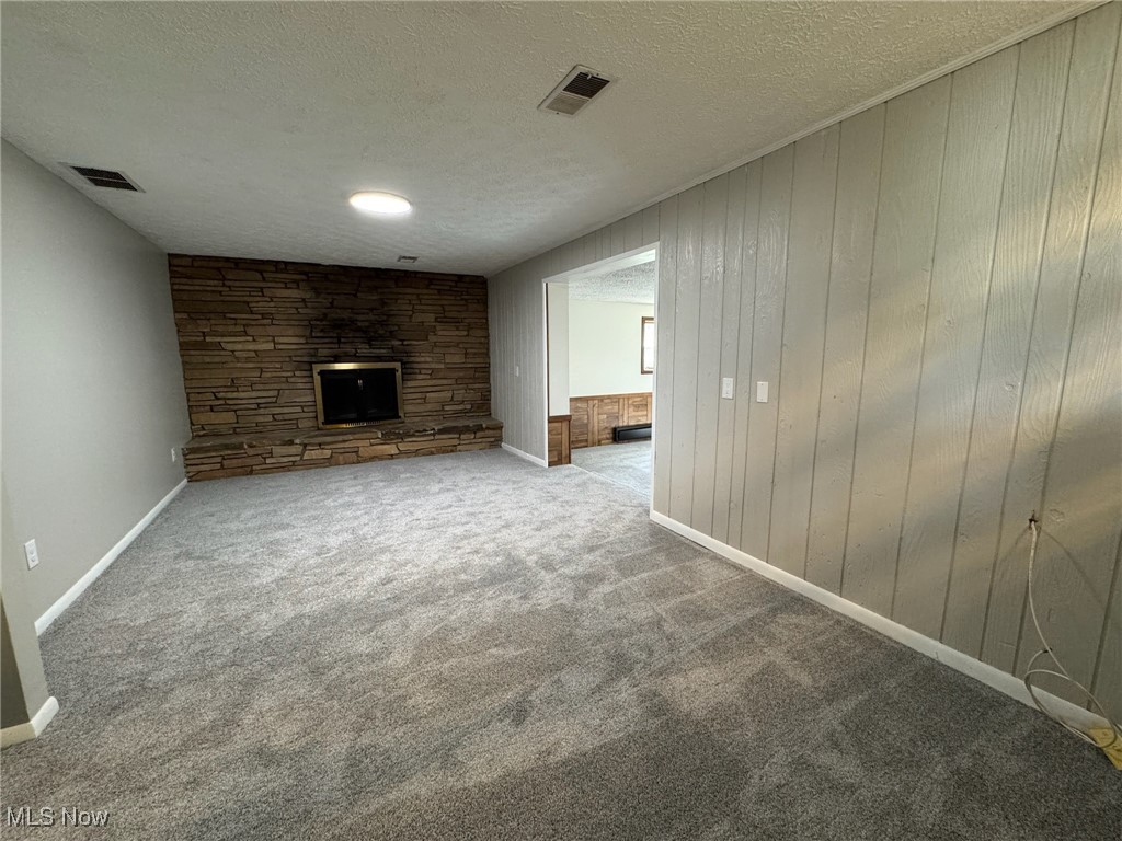 Meadowbrook Lake - Residential Lease