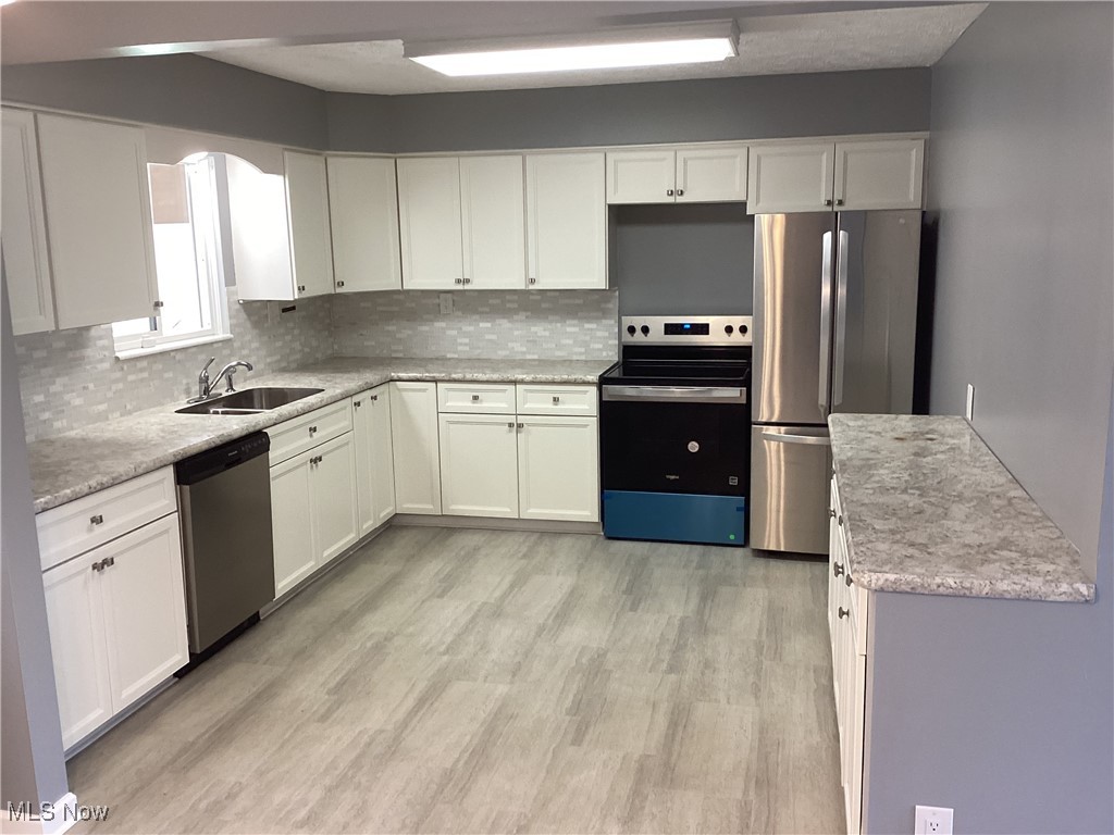 Meadowbrook Lake - Residential Lease