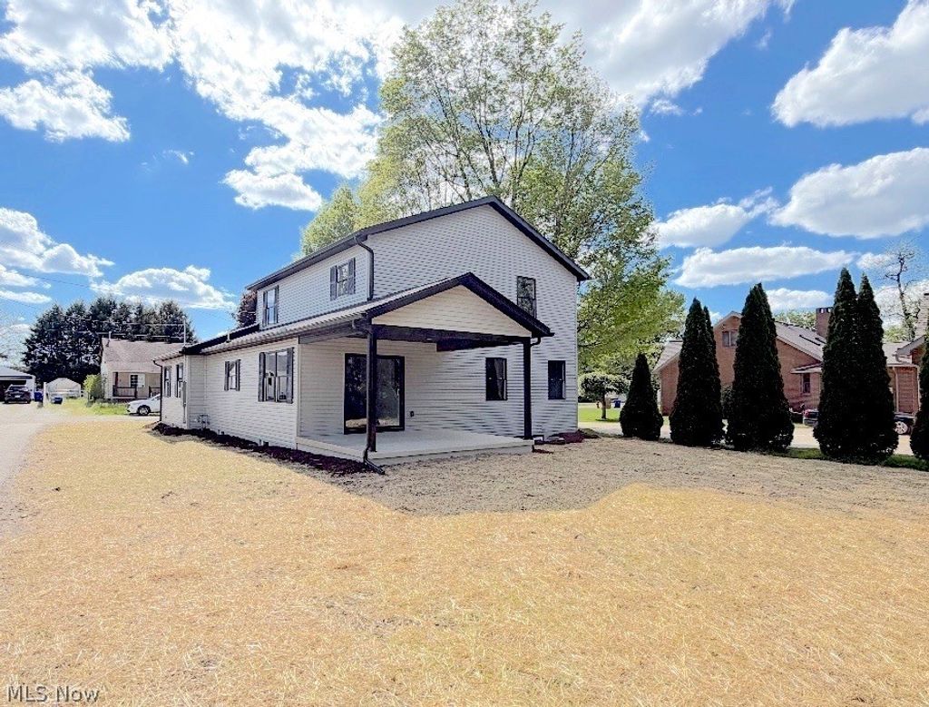 Photo of 315 N Plum Street, Gnadenhutten, OH 44629 (MLS # 5203898)