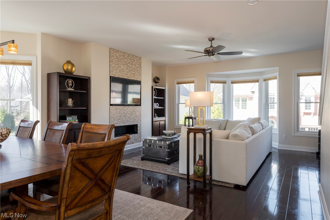 Crocker Park Condos Ph Xv - Residential