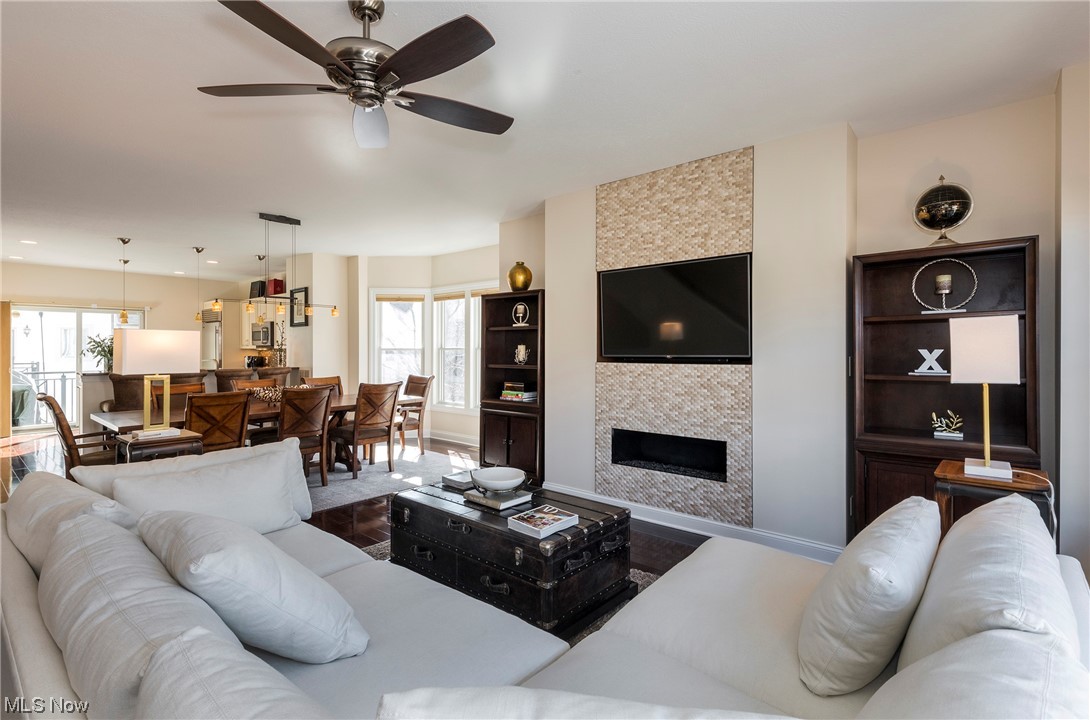 Crocker Park Condos Ph Xv - Residential