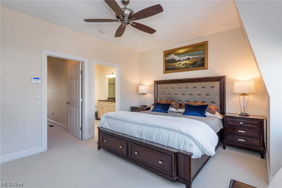 Crocker Park Condos Ph Xv - Residential