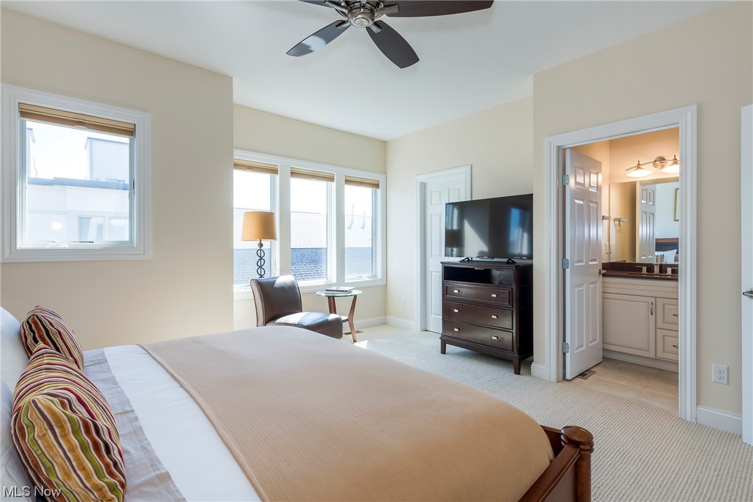 Crocker Park Condos Ph Xv - Residential