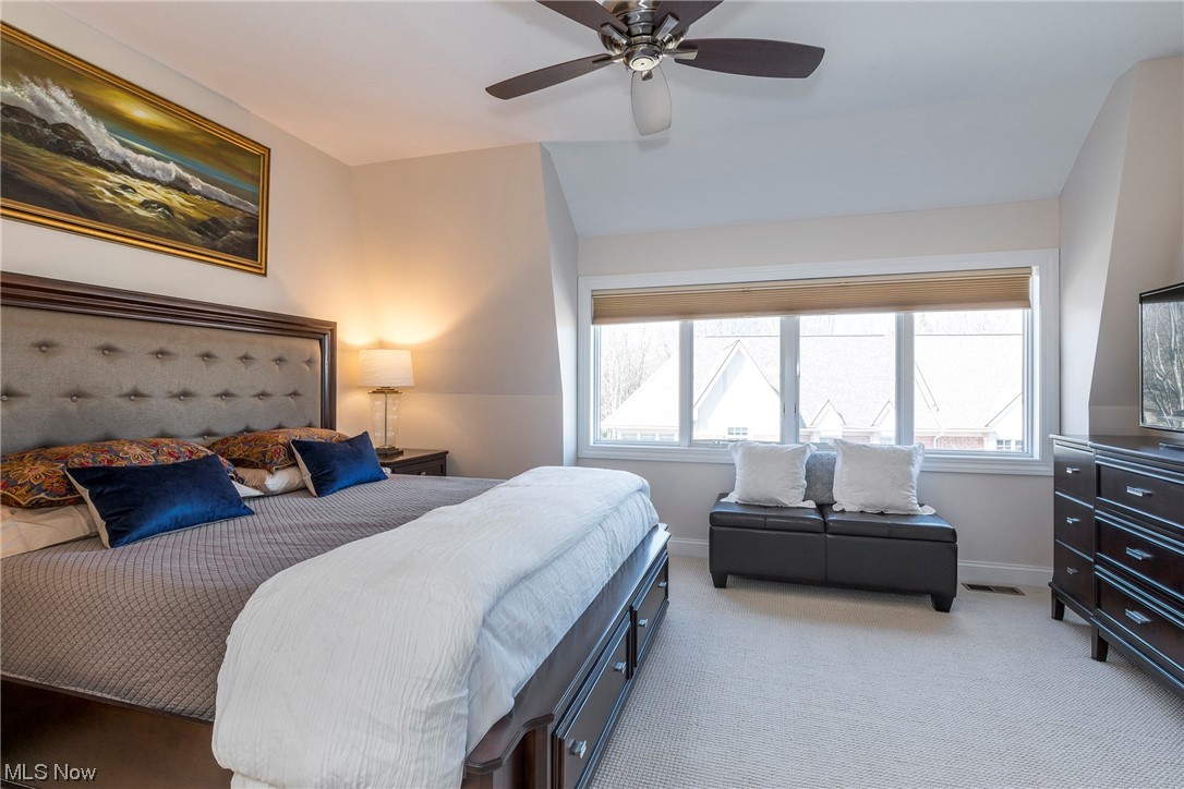 Crocker Park Condos Ph Xv - Residential