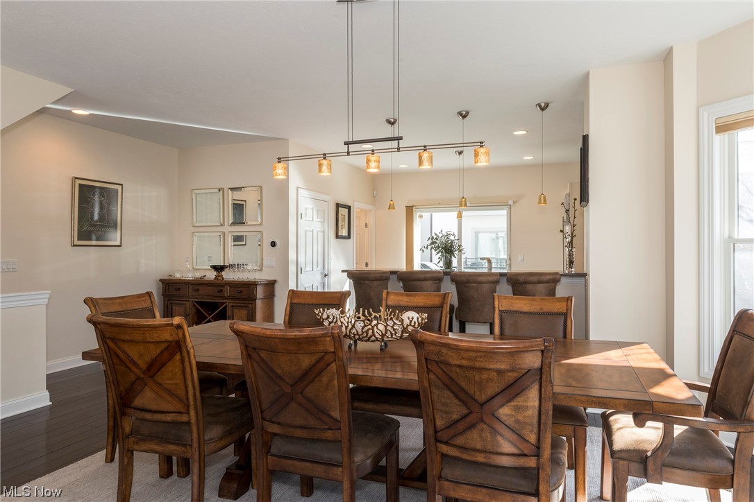 Crocker Park Condos Ph Xv - Residential