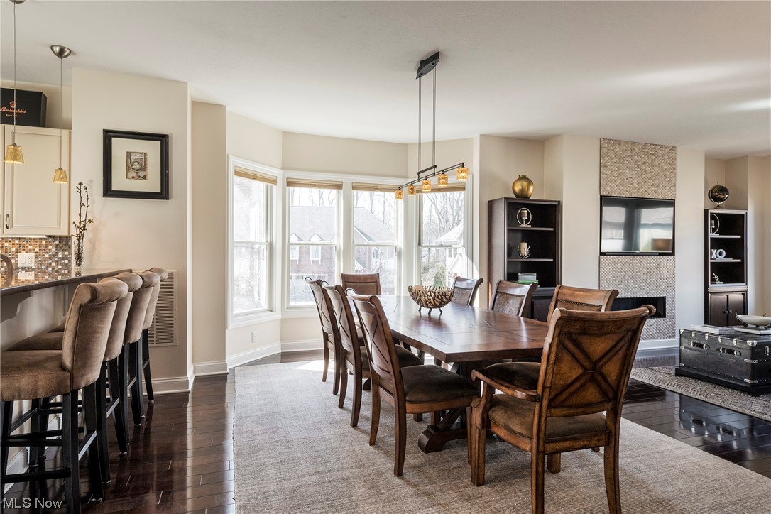 Crocker Park Condos Ph Xv - Residential