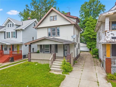 Homes For Sale - 13511 Kelso Avenue<br/> Cleveland, OH 44110