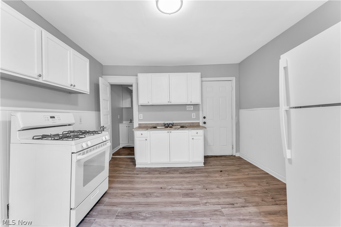 Goodman Andrews & Morisons Su - Residential Lease