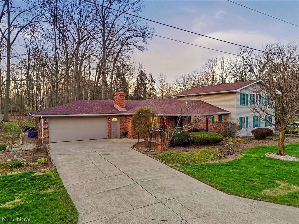 Photo of 2943 Forest Avenue, Niles, OH 44446 (MLS # 5200272)