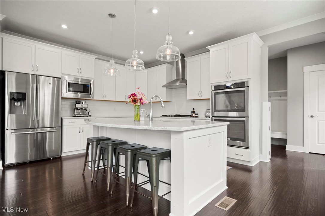 Valley City, Ohio 44280, United States, 4 Bedrooms Bedrooms, ,3 BathroomsBathrooms,Residential,Active,196382