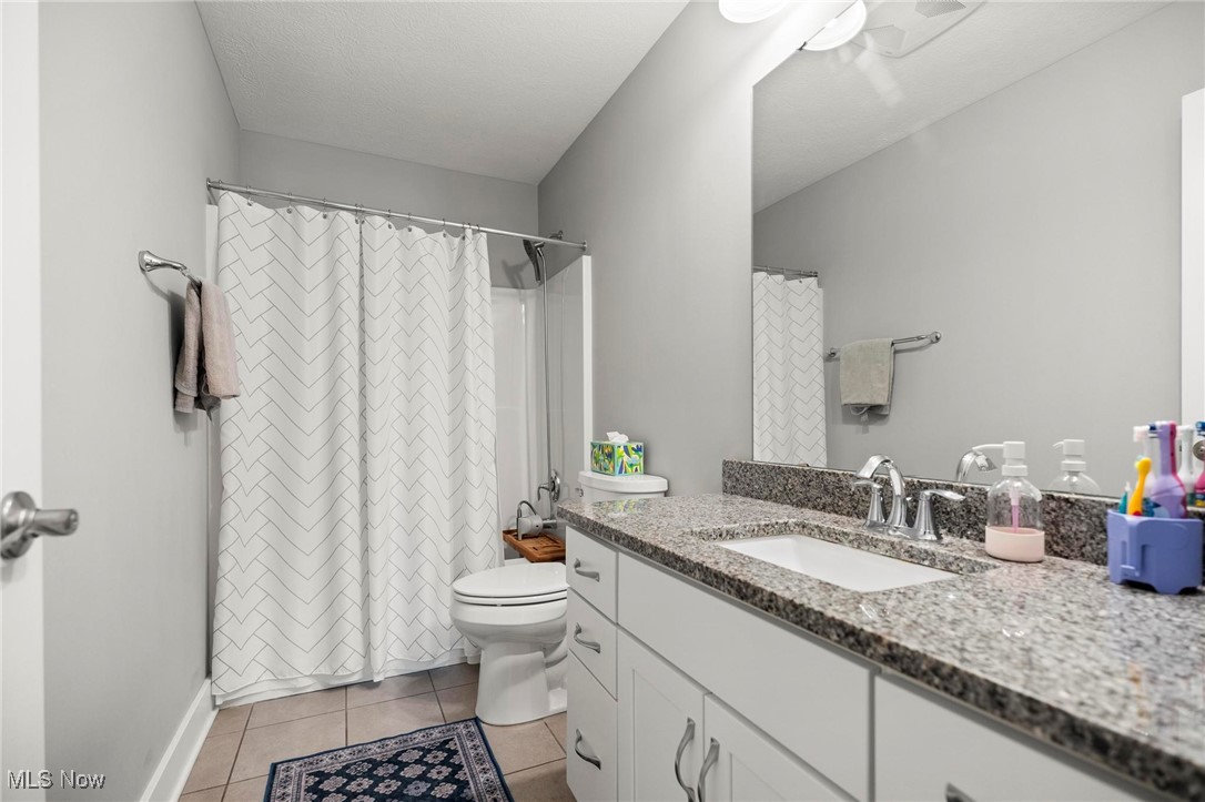 Valley City, Ohio 44280, United States, 4 Bedrooms Bedrooms, ,3 BathroomsBathrooms,Residential,Active,196382