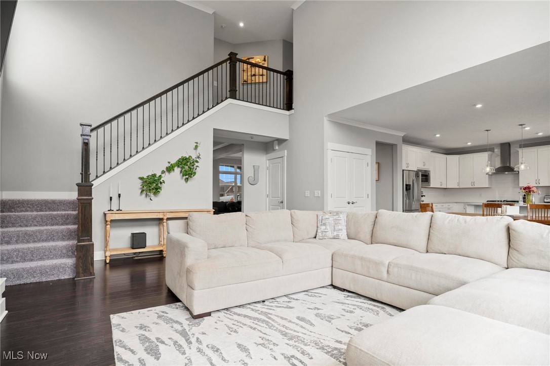 Valley City, Ohio 44280, United States, 4 Bedrooms Bedrooms, ,3 BathroomsBathrooms,Residential,Active,196382