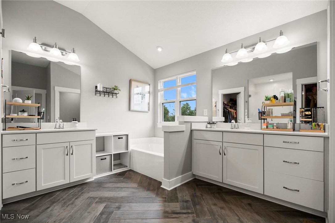 Valley City, Ohio 44280, United States, 4 Bedrooms Bedrooms, ,3 BathroomsBathrooms,Residential,Active,196382